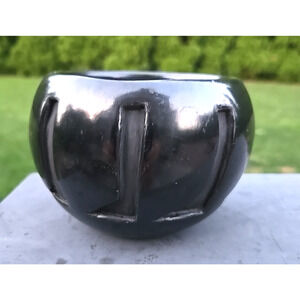 Santa Clara Pottery Blackware 3.5"h x 4-4.5"w Bowl Signed Christina Santa Clara